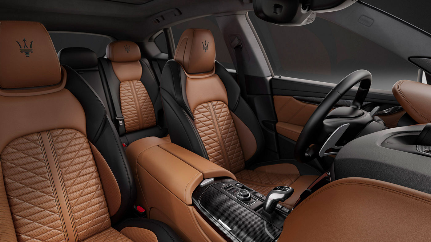 Tan and black Piano Fiore natural leather seats - Maserati Levante Edizione Nobile interior