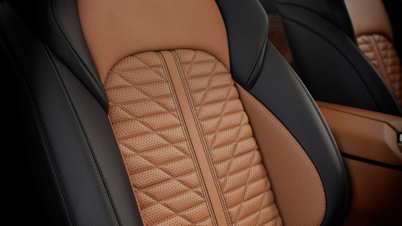 Tan and black Piano Fiore natural leather seats - Maserati Quattroporte Edizione Nobile interior