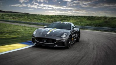 modena-gt-on-the-circuit-desktop