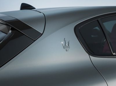 grecale-tridente-details-seasonal-winter-2024-squared