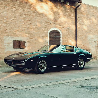 111th-classic-car-green-squared