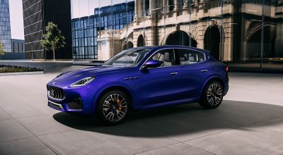 Maserati Grecale Modena SUV ibrido blu