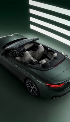 grancabrio-base-trim-rear-above-view-mobile