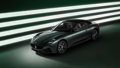 MINICHAMPS 1/43 - Maserati Grancabrio Schwarz 2010 | eBay