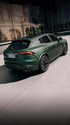 grecale-green-rear-right-view-mobile