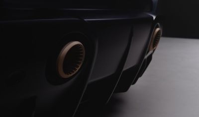 gt2-stradale-details-rear-view-tailpipes-desktop