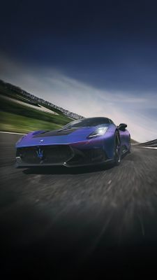 gt2-stradale-front-left-below-view-mobile