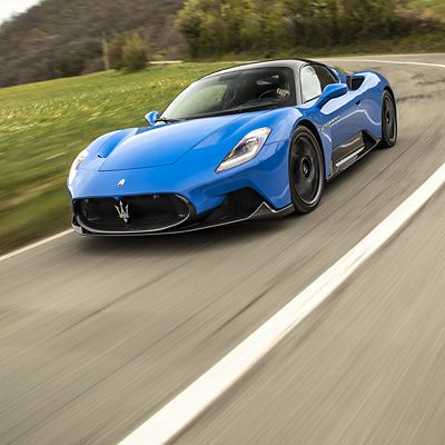 mc-20-running-on-the-road-front-side-view-squared