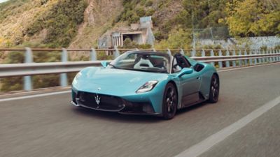 mcpura-cielo-light-blue-running-desktop