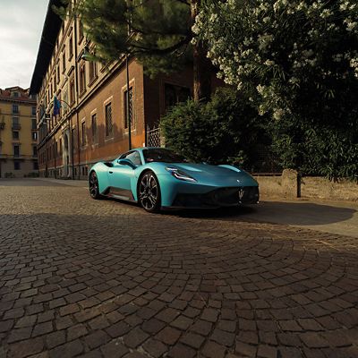 mcpura-front-right-view-desktop-800x800