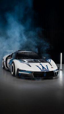 mcxtrema-modena-front-view-smoke-mobile