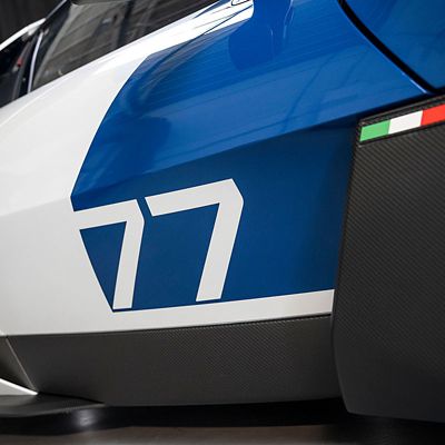 mcxtrema-modena-side-view-details-number-77-squared