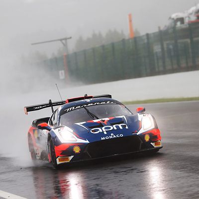 gt2-running-front-view-blue-squared