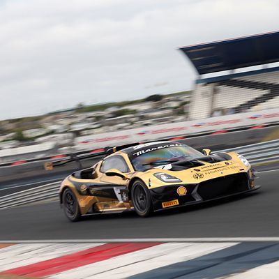 gt2-zandvoort-2025-item-running-yellow-car-squared