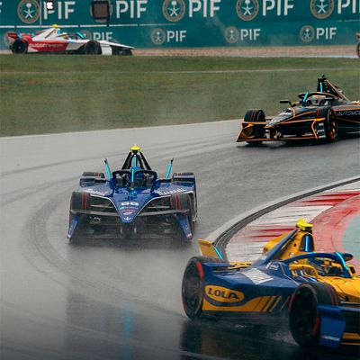 post-race-shanghai-carousel-2-squared