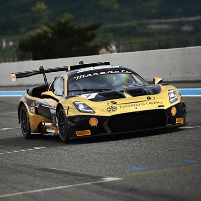 gt2-paul-ricard-2025-dinamic-motorsport-roberto-pampanini-mauro-calamia-squared
