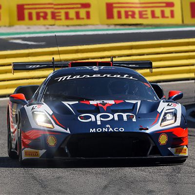 gt2-misano-2025-philippe-prette-blue-car-font-view-squared