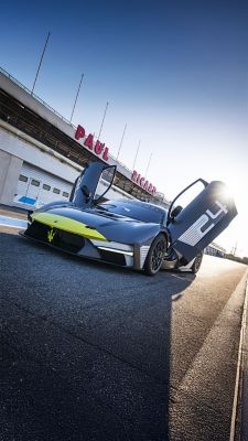 mcxtrema-open-doors-front-left-view-mobile