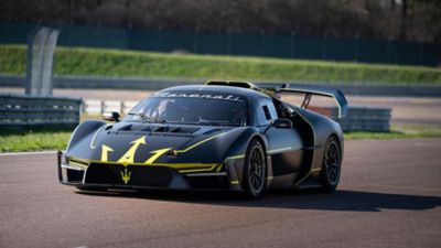 mcxtrema-running-front-left-view-desktop